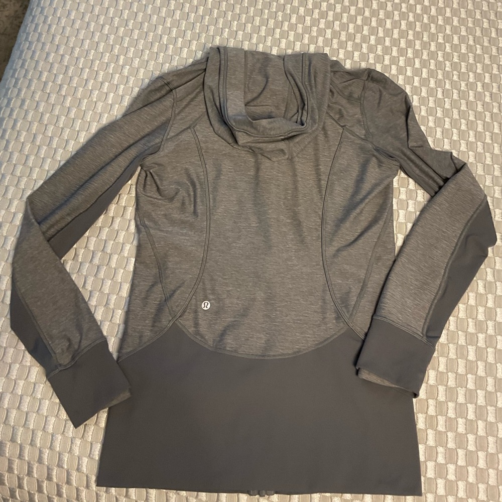 Lululemon hooded jacket, gray, size 8